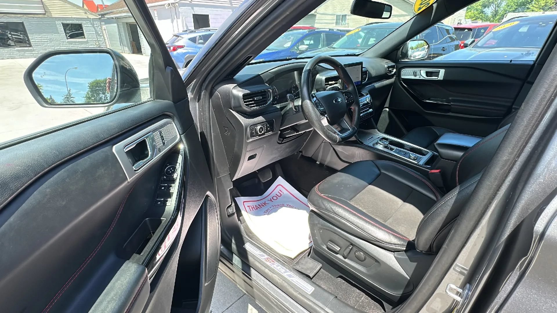Used 2023 Ford Explorer ST-Line AWD/4WD image 9