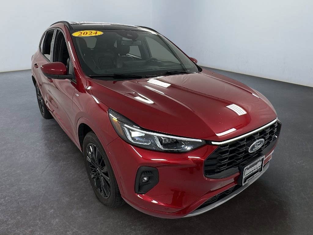 Used 2024 Ford Escape ST-Line Elite w/ Premium Technology Package video 1