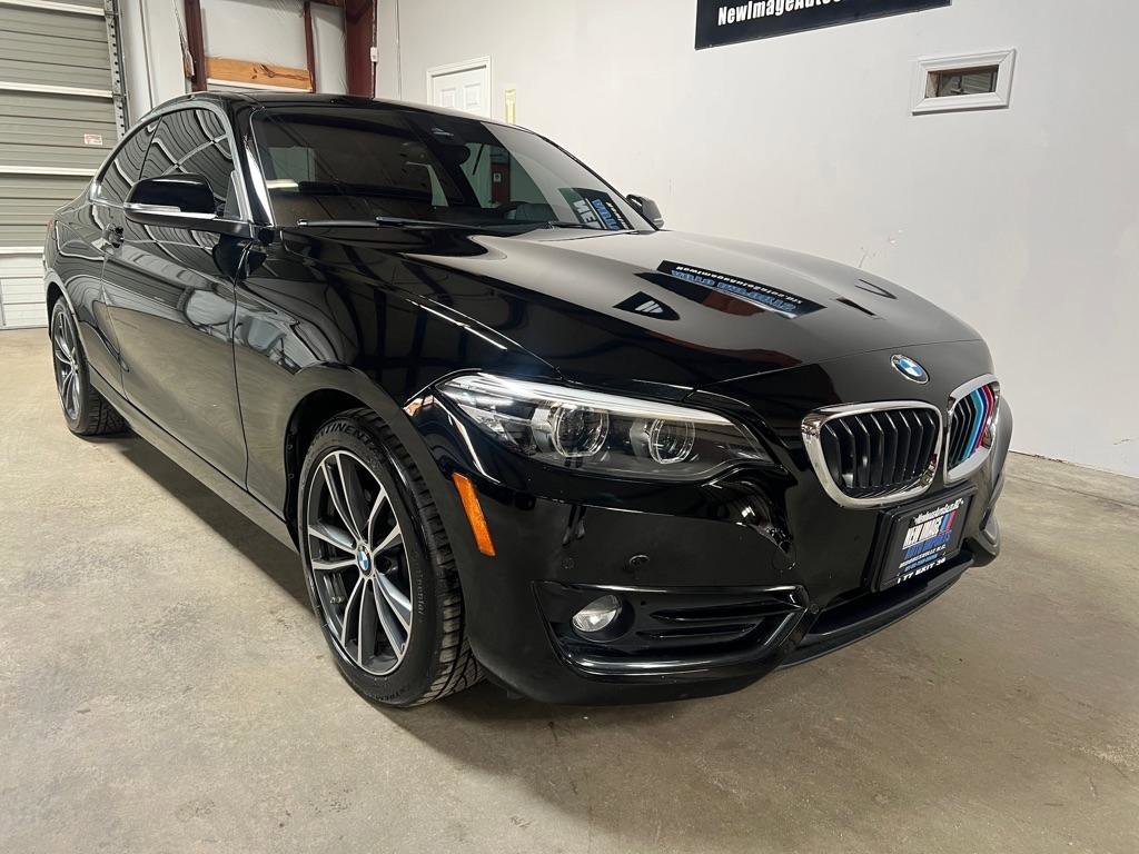 Used 2019 BMW 230i Coupe image 3