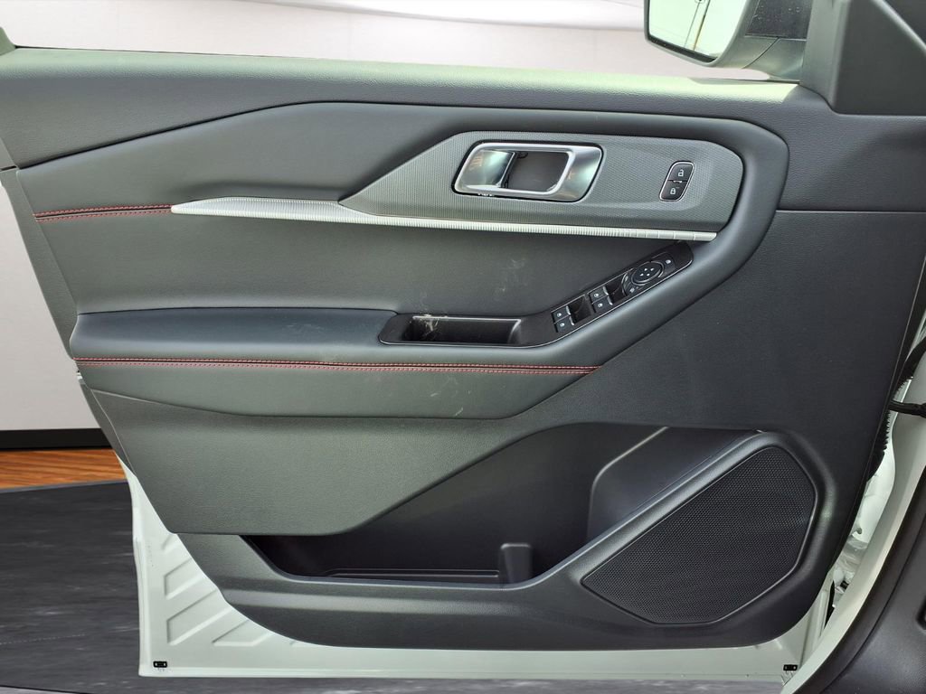 New 2026 Ford Explorer ST-Line image 16