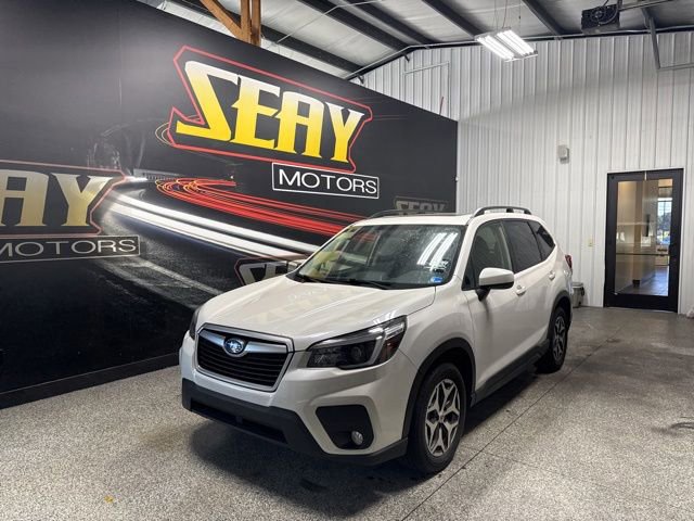 Used 2021 Subaru Forester Premium AWD/4WD image 1