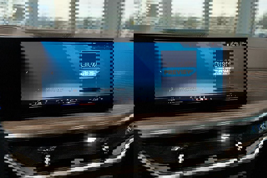 New 2026 BMW X5 xDrive50e w/ Premium Package image 30