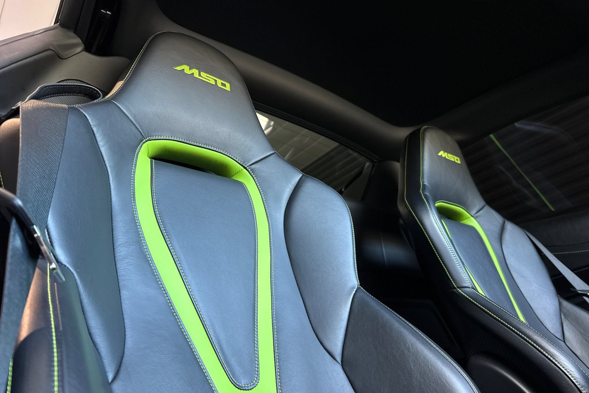 Used 2022 McLaren 765LT RWD image 18