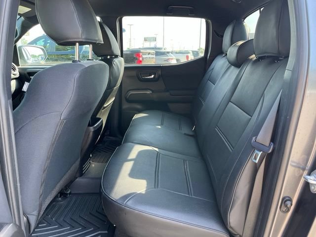 Used 2023 Toyota Tacoma TRD Sport w/ Technology Package AWD/4WD image 6