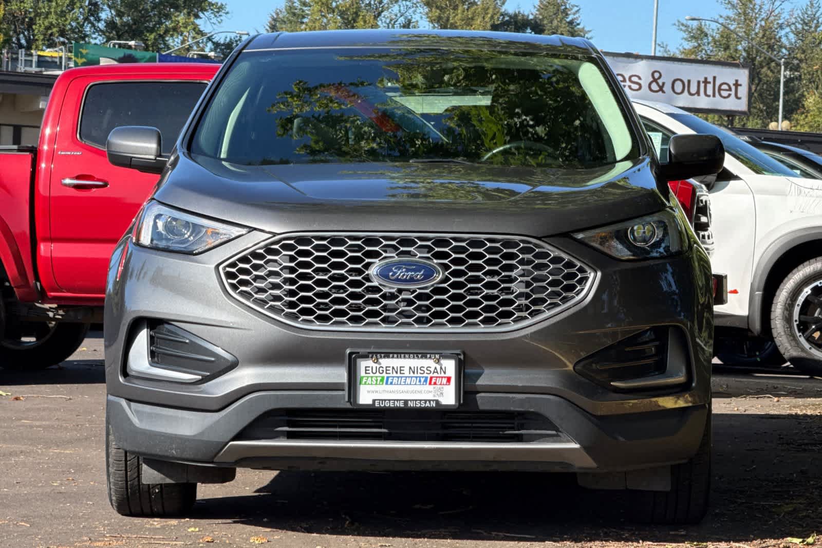Used 2024 Ford Edge SEL AWD/4WD image 10