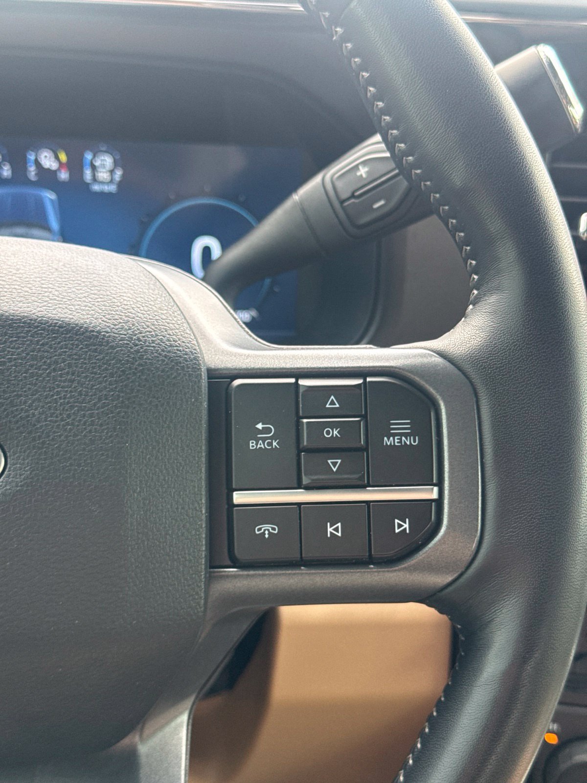 Used 2024 Ford F250 Lariat w/ Sport Appearance Package AWD/4WD image 27