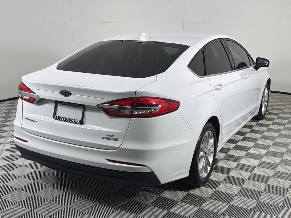 Used 2019 Ford Fusion SE FWD image 5