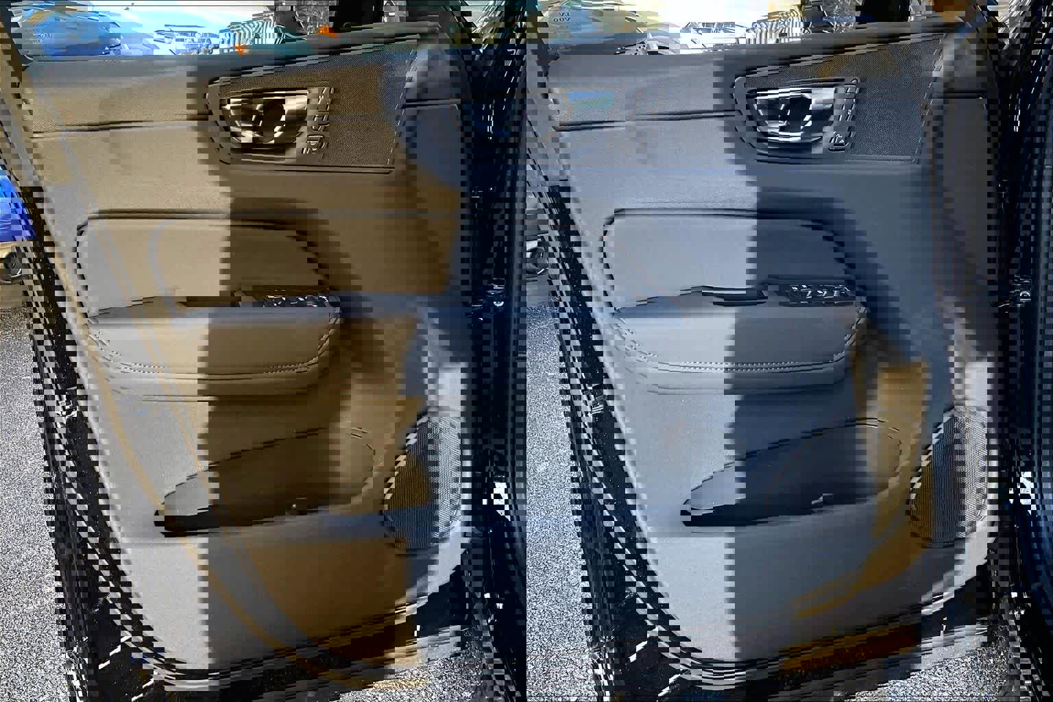 New 2026 Volvo XC60 B5 Plus w/ Protection Package Premier image 11