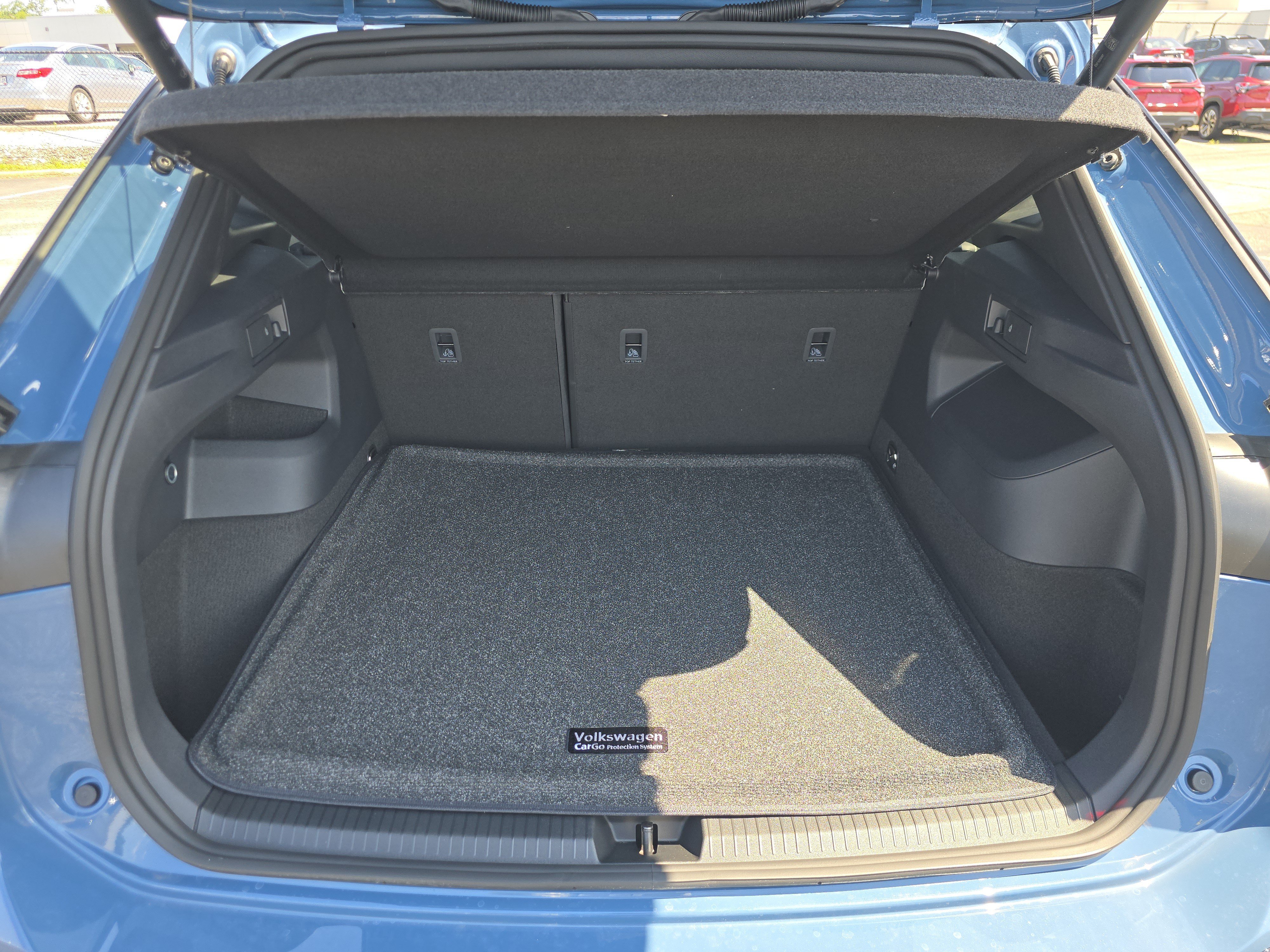 New 2026 Volkswagen Tiguan SE R-Line AWD/4WD image 16