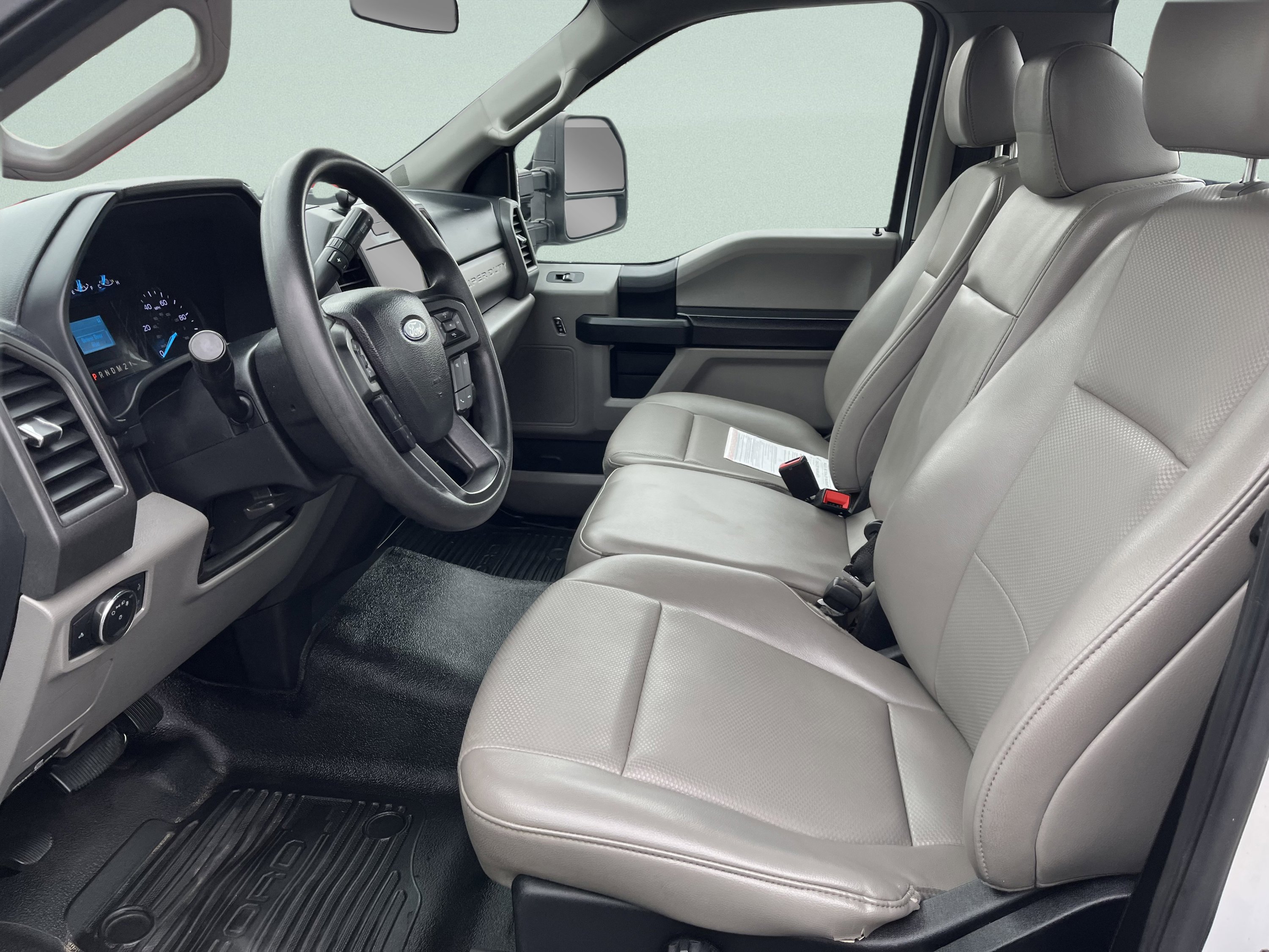 Used 2020 Ford F250 XL w/ Power Equipment Group image 9