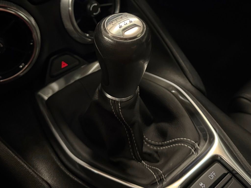 Used 2017 Chevrolet Camaro LT RWD image 20
