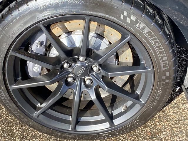 Used 2016 Ford Mustang Shelby GT350 w/ Technology Package image 28