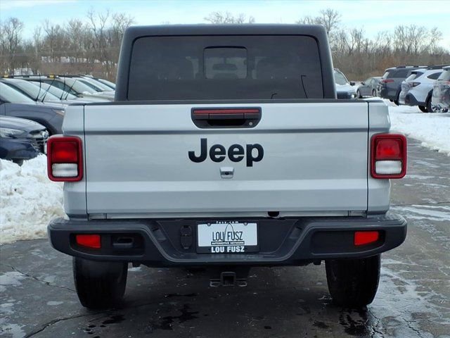 Used 2023 Jeep Gladiator Sport AWD/4WD image 28