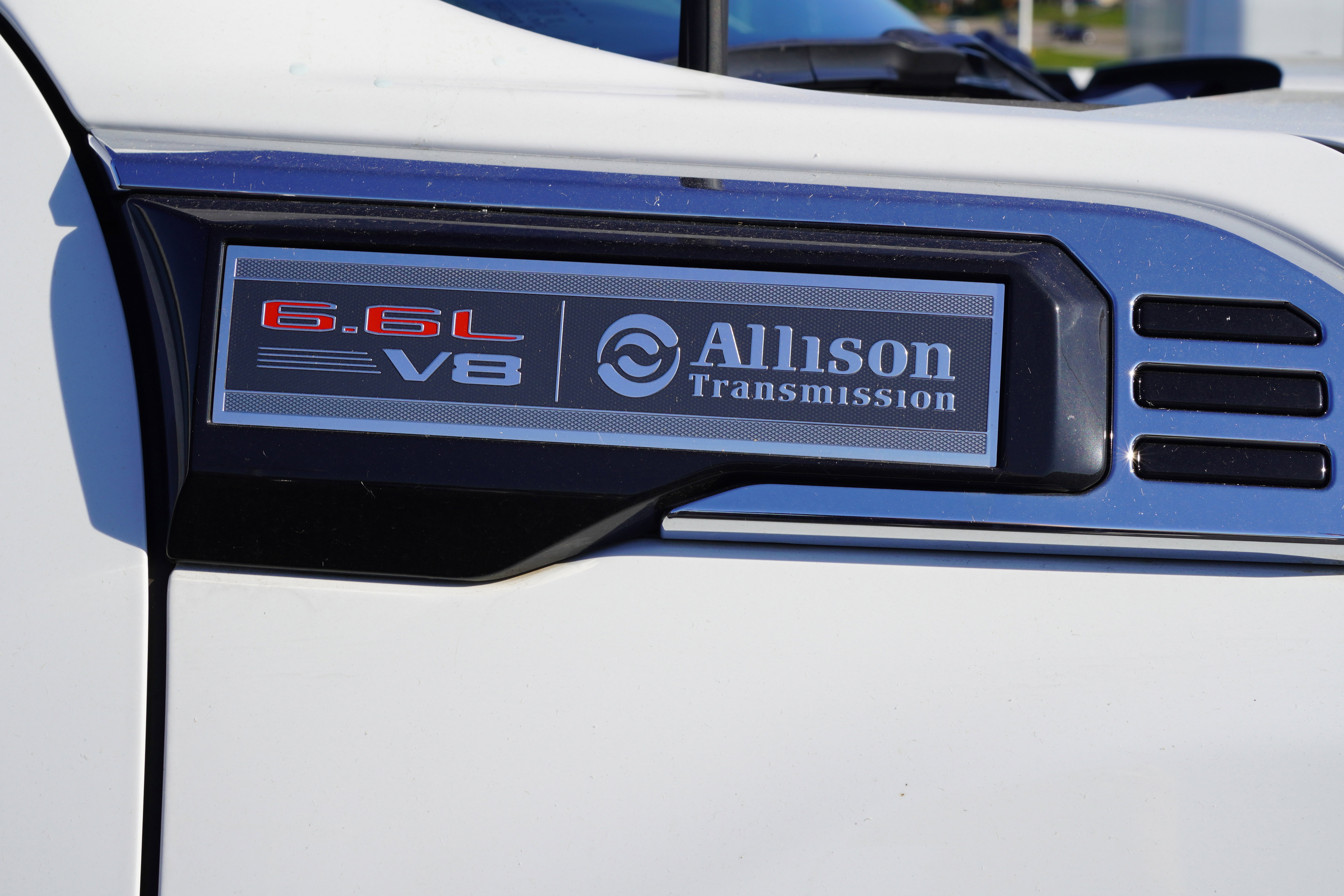 New 2025 GMC Sierra 3500 Pro w/ Convenience Package image 16