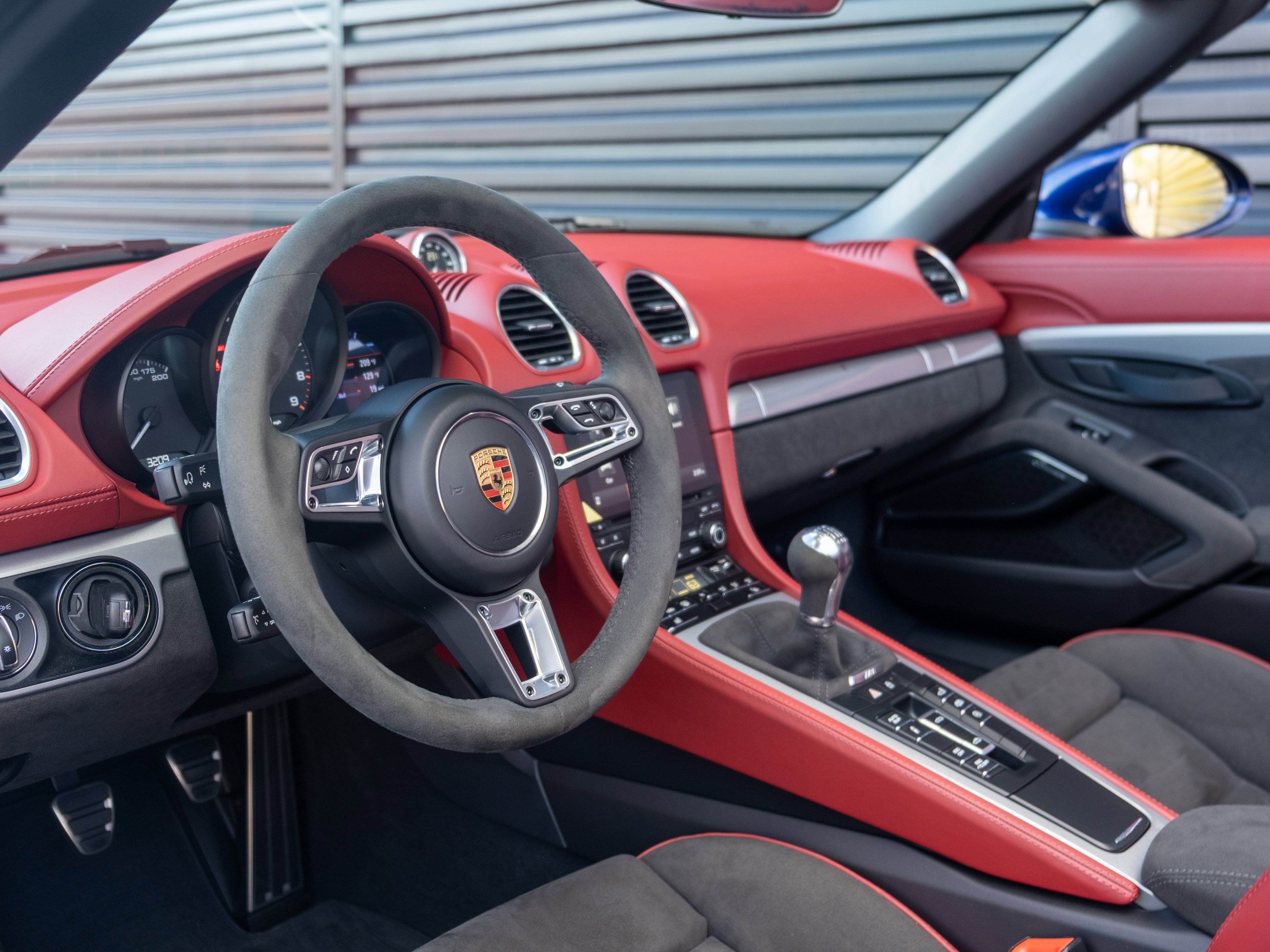 Certified 2021 Porsche 718 Boxster Spyder image 4