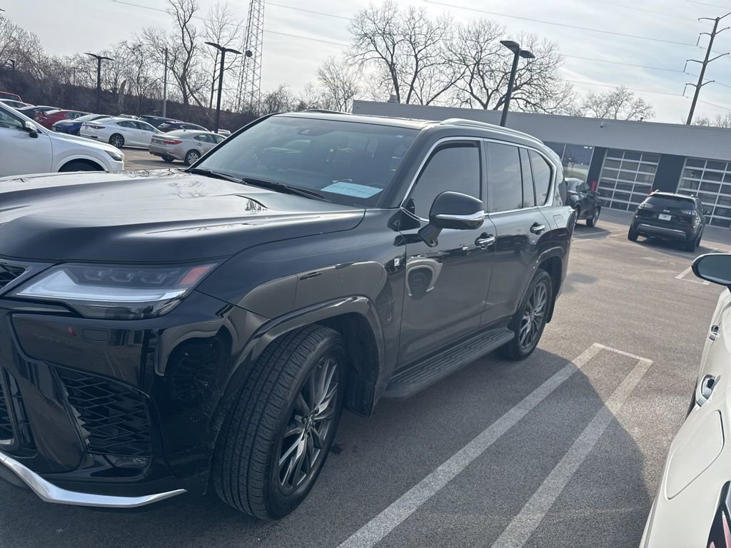 Used 2023 Lexus LX 600 F Sport image 2