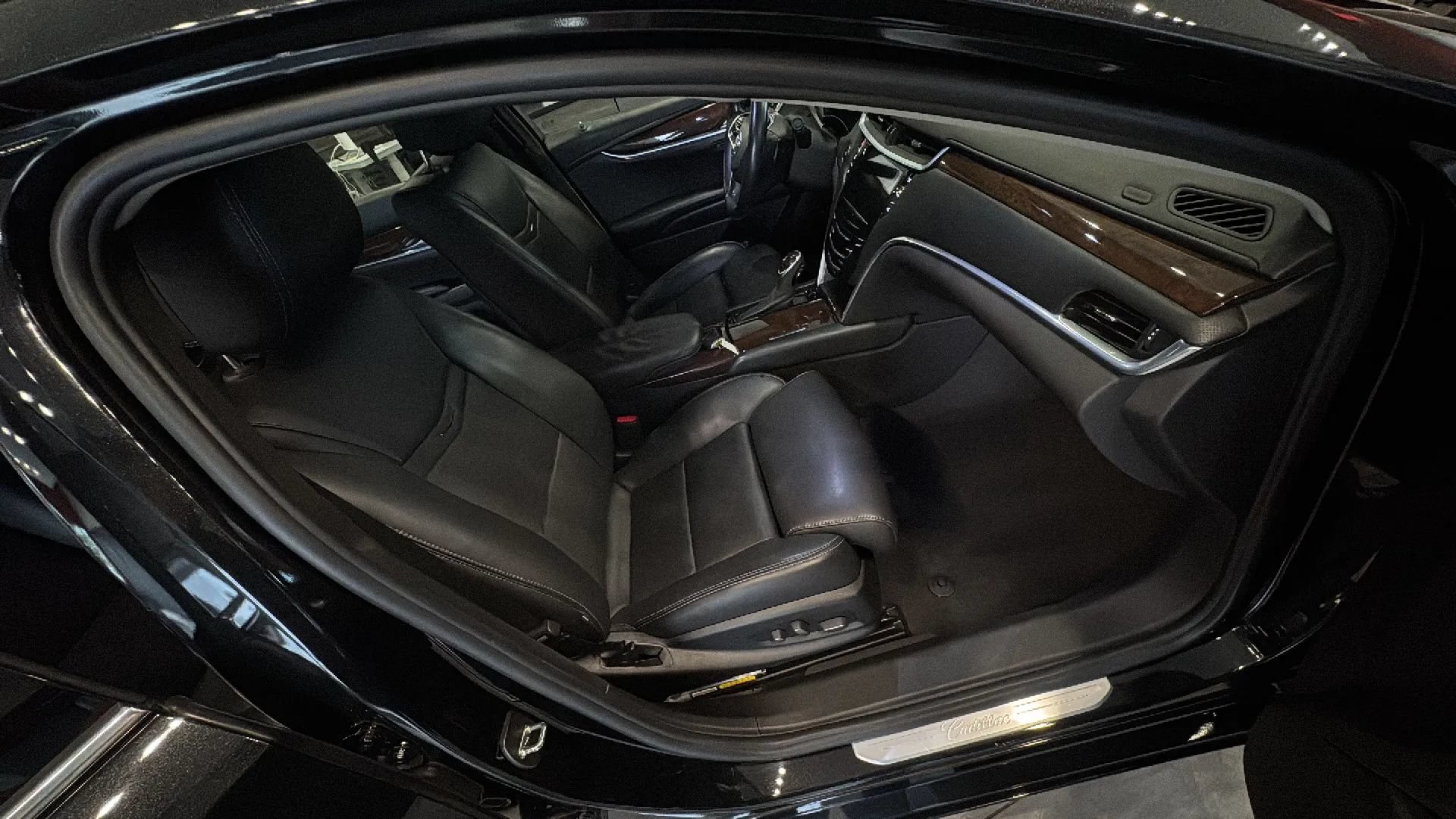 Used 2014 Cadillac XTS Luxury w/ Driver Awareness Package FWD image 16