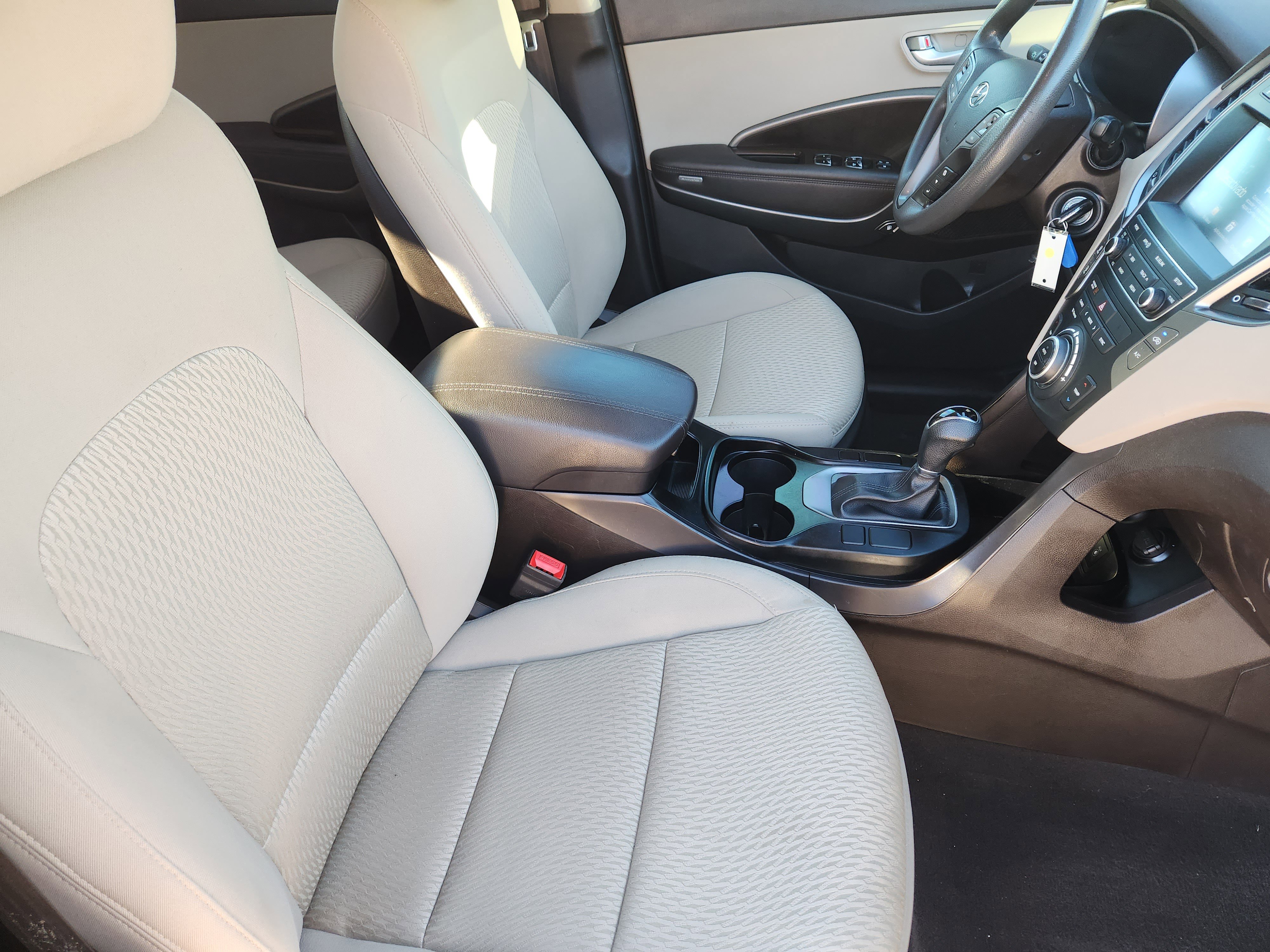 Used 2017 Hyundai Santa Fe Sport image 14