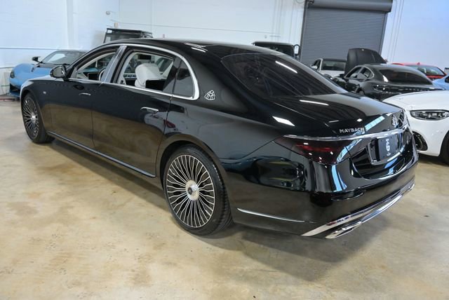 Used 2024 Mercedes-Benz Maybach S 680 Maybach S 680 4MATIC Sedan image 14