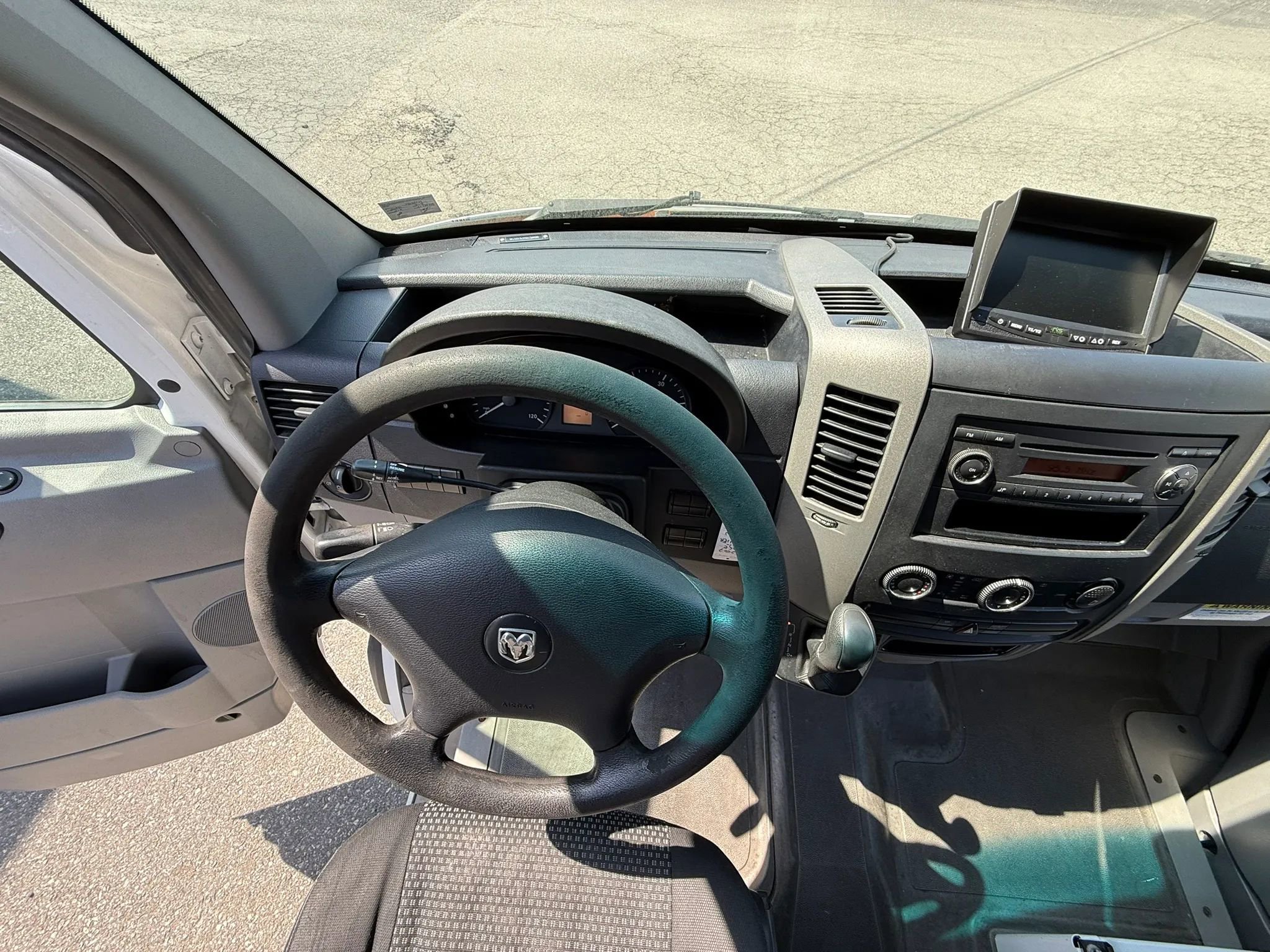 Used 2007 Dodge Sprinter 2500 image 13