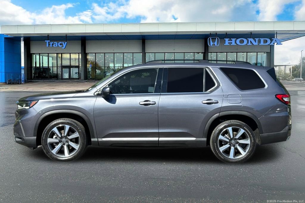 Certified 2024 Honda Pilot Elite image 12
