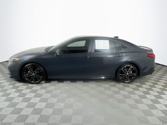 Used 2025 Toyota Camry XSE FWD image 5