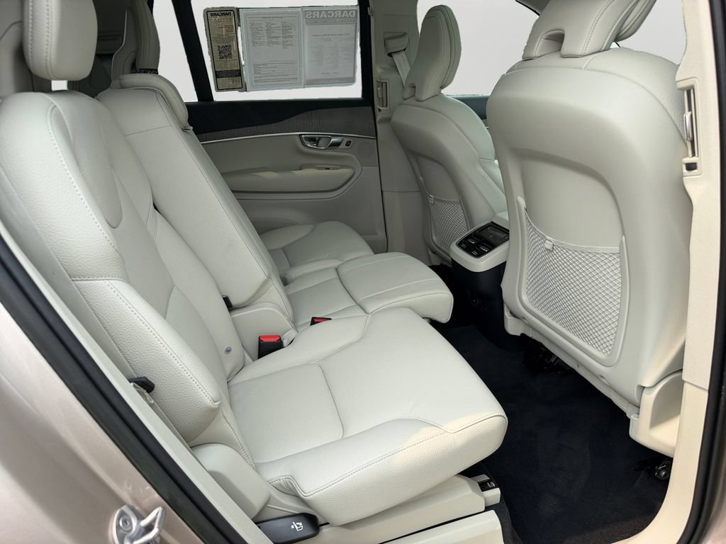 Certified 2023 Volvo XC90 B6 Plus AWD/4WD image 9