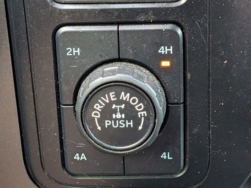 Used 2023 Ford F150 Lariat w/ Equipment Group 502A High image 27