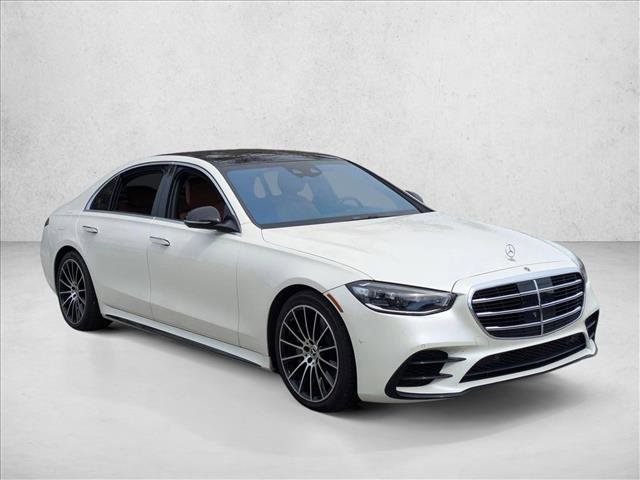 Used 2021 Mercedes-Benz S 580 4MATIC Sedan w/ AMG Line image 3