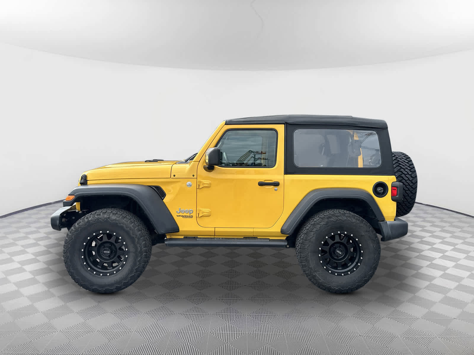 Used 2019 Jeep Wrangler Sport image 4