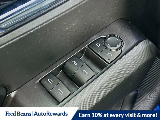 New 2025 GMC Canyon Elevation w/ Convenience Package image 18