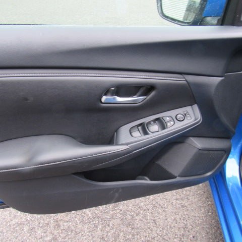 Used 2025 Nissan Sentra SV FWD image 15
