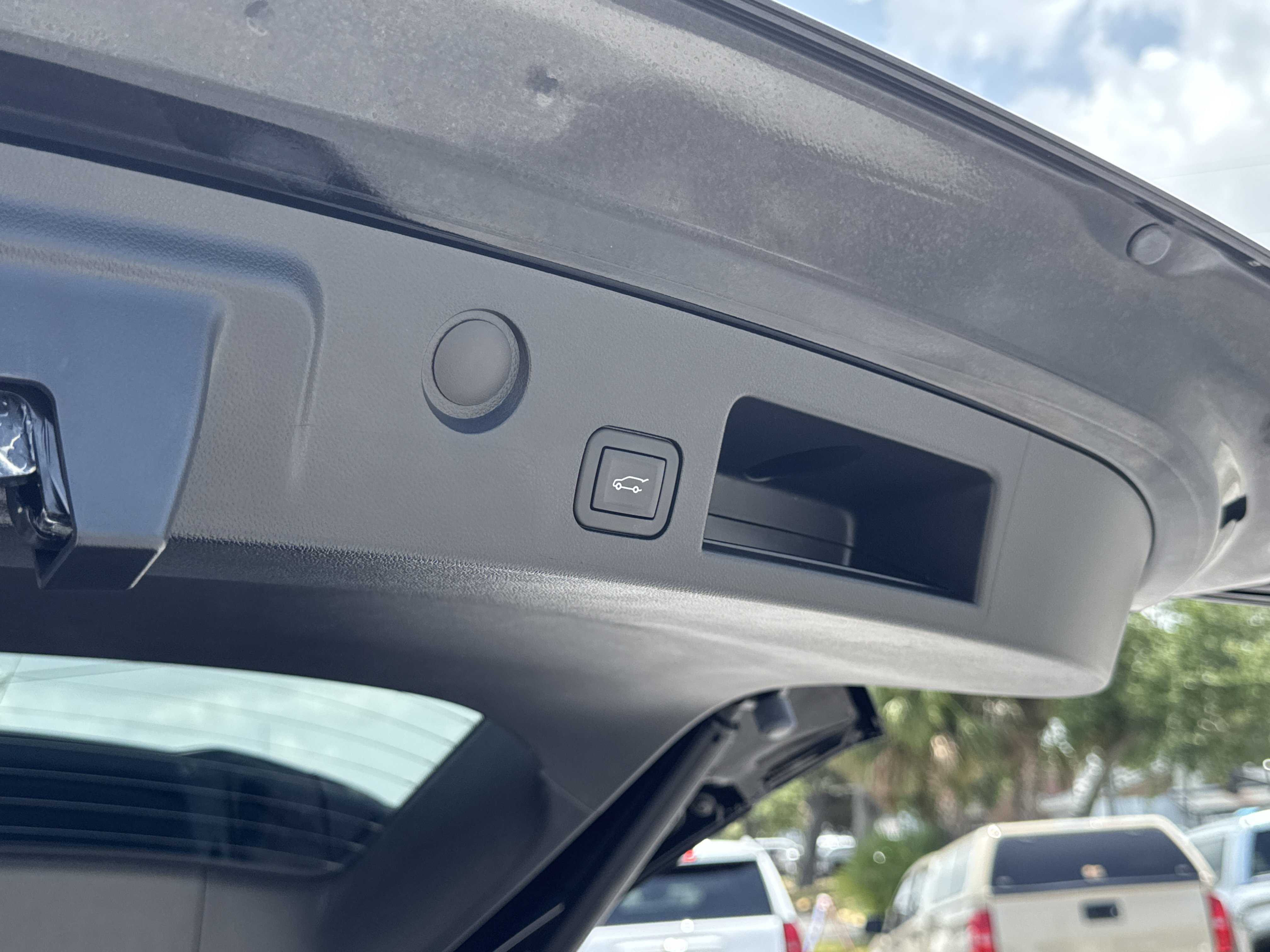 Certified 2026 Chevrolet Equinox RS w/ Convenience Package III FWD image 12