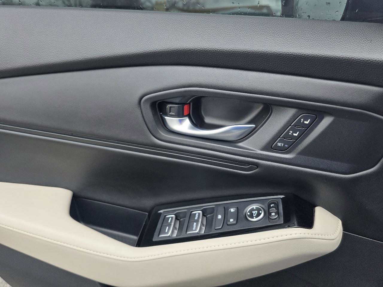 Used 2023 Honda Accord Touring image 13