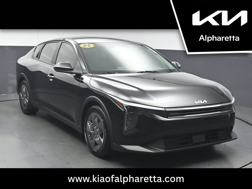 Used 2025 Kia K4 FWD image 1