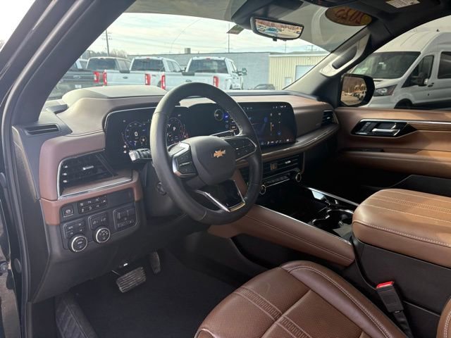 Used 2025 Chevrolet Tahoe High Country image 3