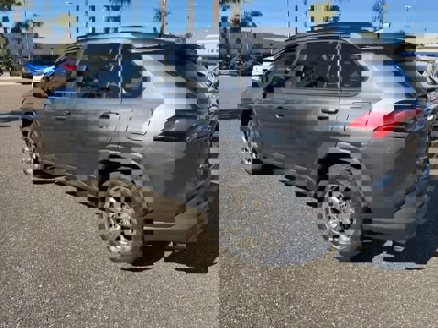 Used 2021 Toyota RAV4 XLE Premium image 5