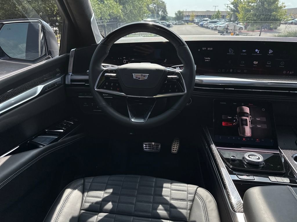 Used 2025 Cadillac Escalade V w/ LPO, ONYX Package AWD/4WD image 30