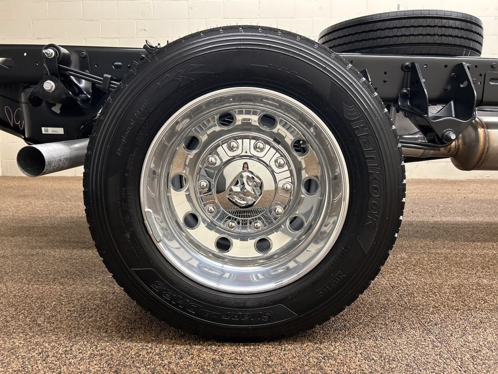 New 2026 RAM 5500 Tradesman AWD/4WD image 26