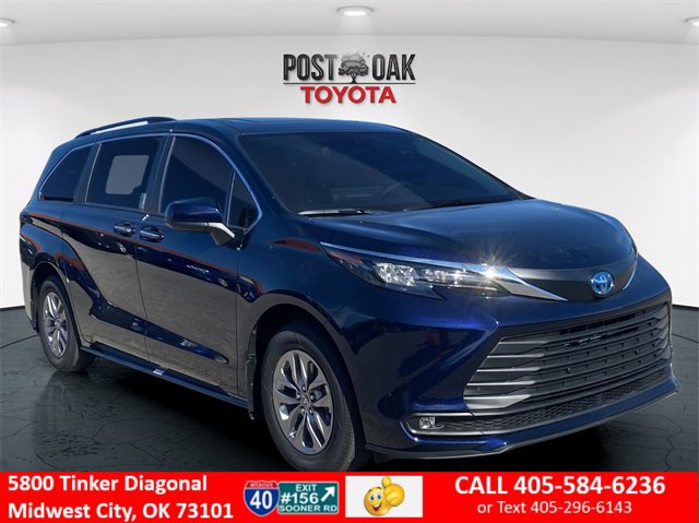 New 2025 Toyota Sienna XLE
