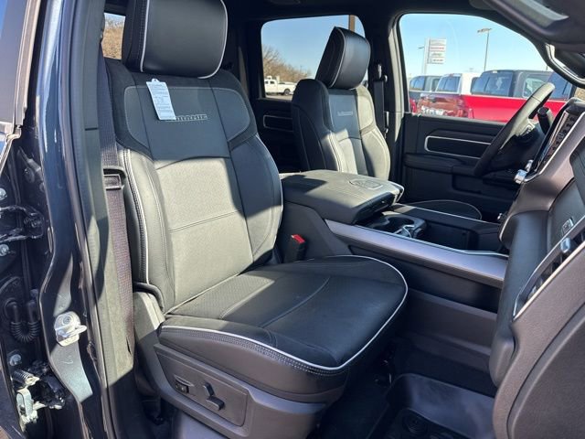 New 2026 RAM 3500 Laramie w/ Sport Appearance Package AWD/4WD image 13