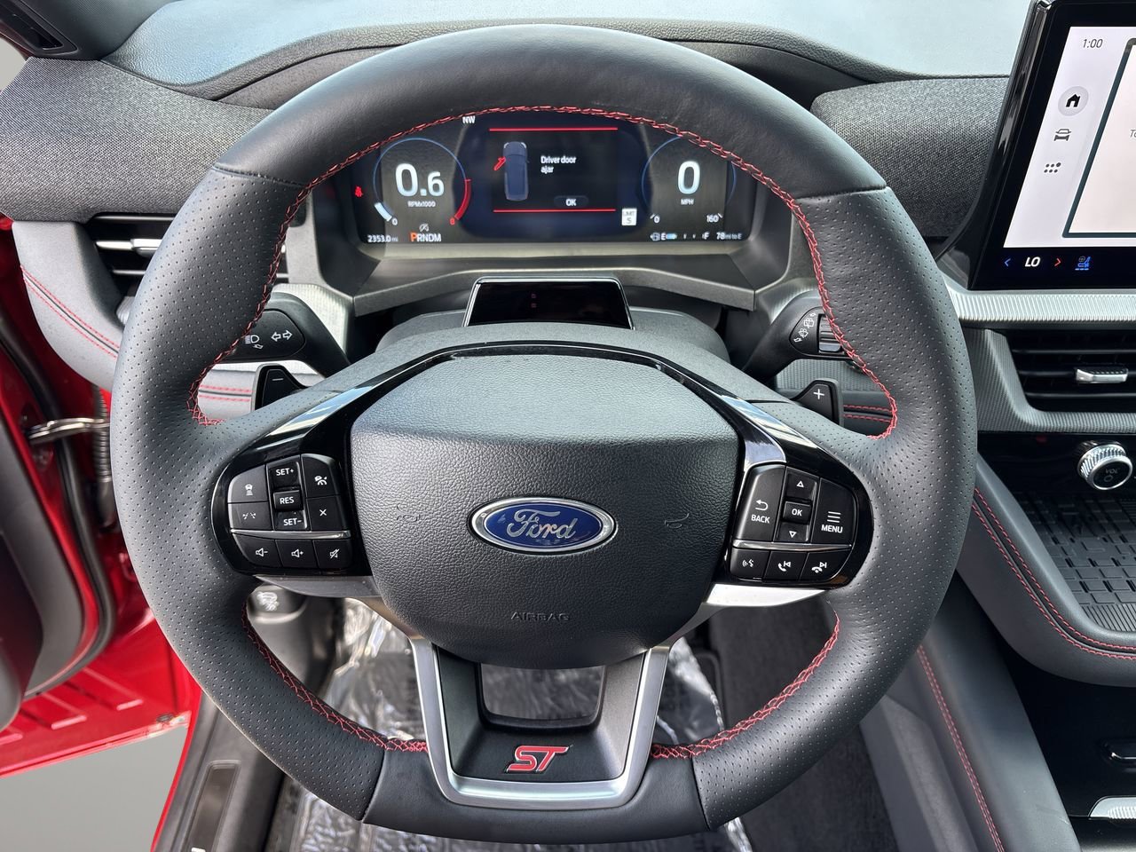Used 2025 Ford Explorer ST w/ Sun And Sound Package image 32