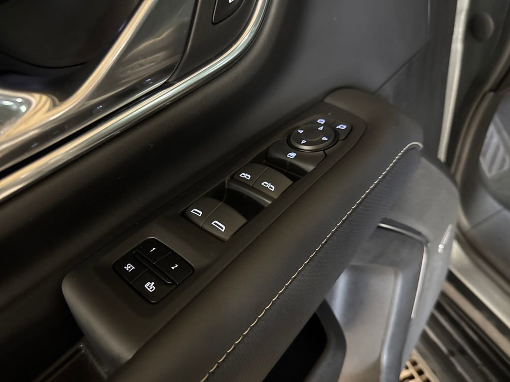 Certified 2023 GMC Yukon SLT AWD/4WD image 16