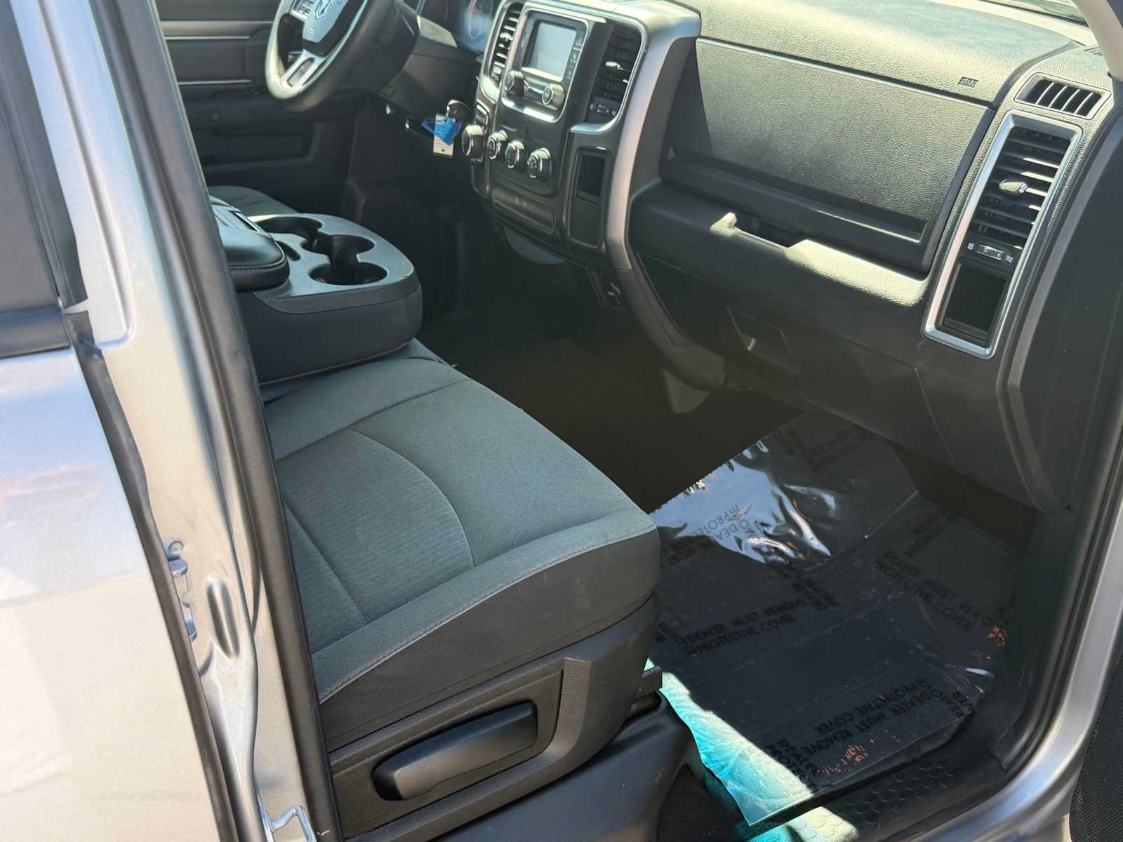 Used 2021 RAM 1500 Classic SLT RWD image 36