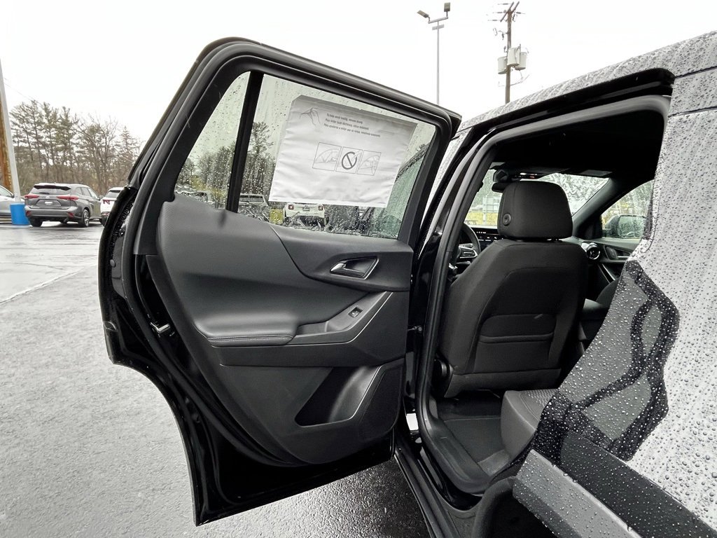 New 2026 Chevrolet Equinox LT image 13