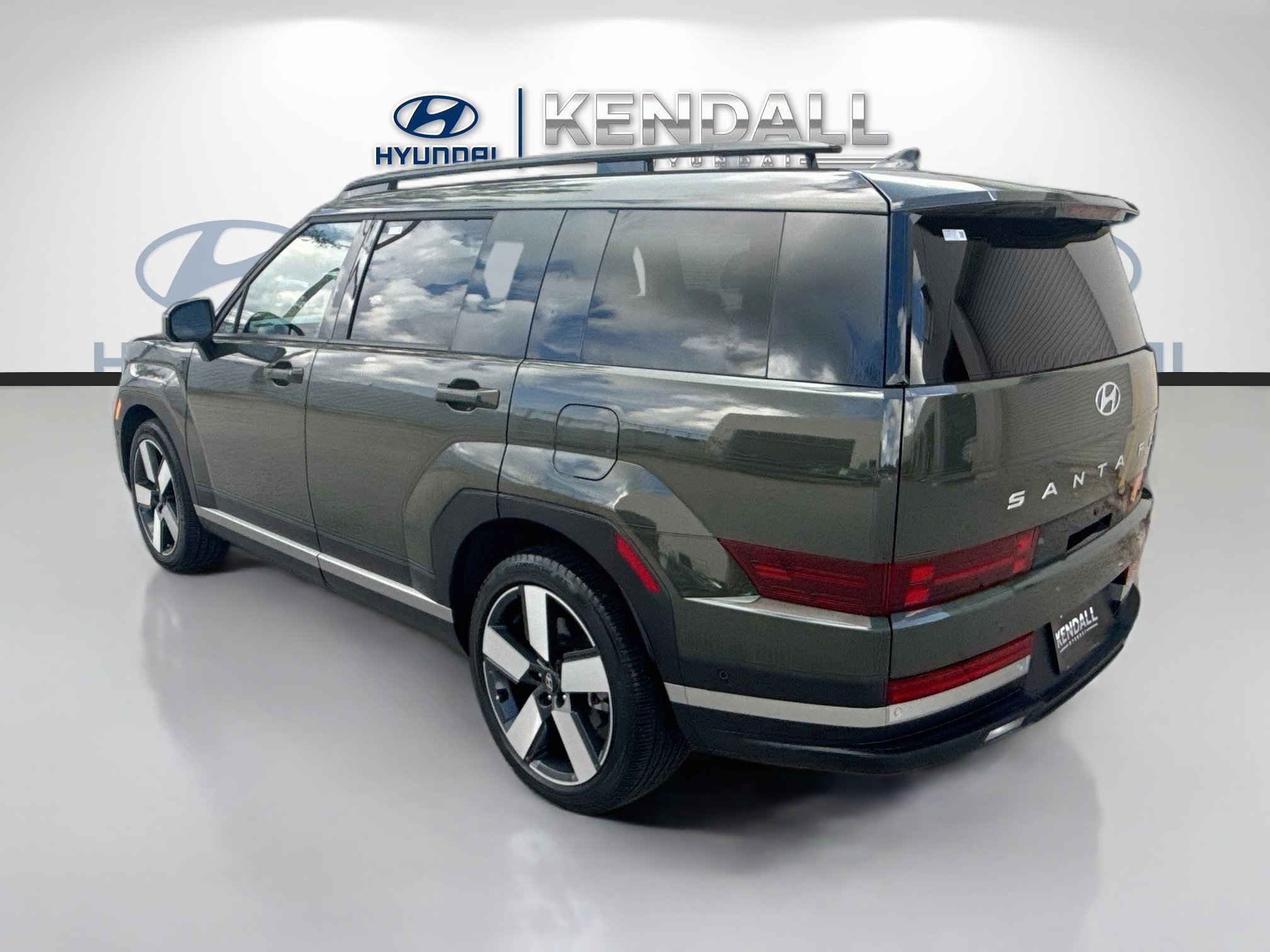 Used 2024 Hyundai Santa Fe Limited FWD image 4