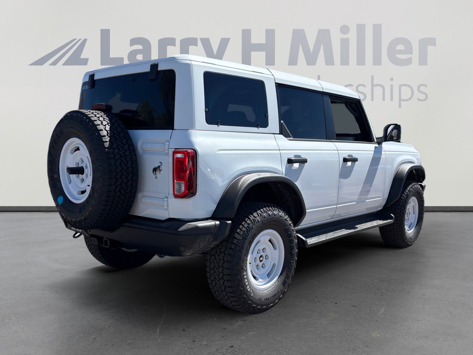 New 2026 Ford Bronco Heritage Edition image 5