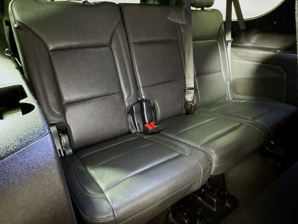 Certified 2025 Chevrolet Suburban Z71 AWD/4WD image 25