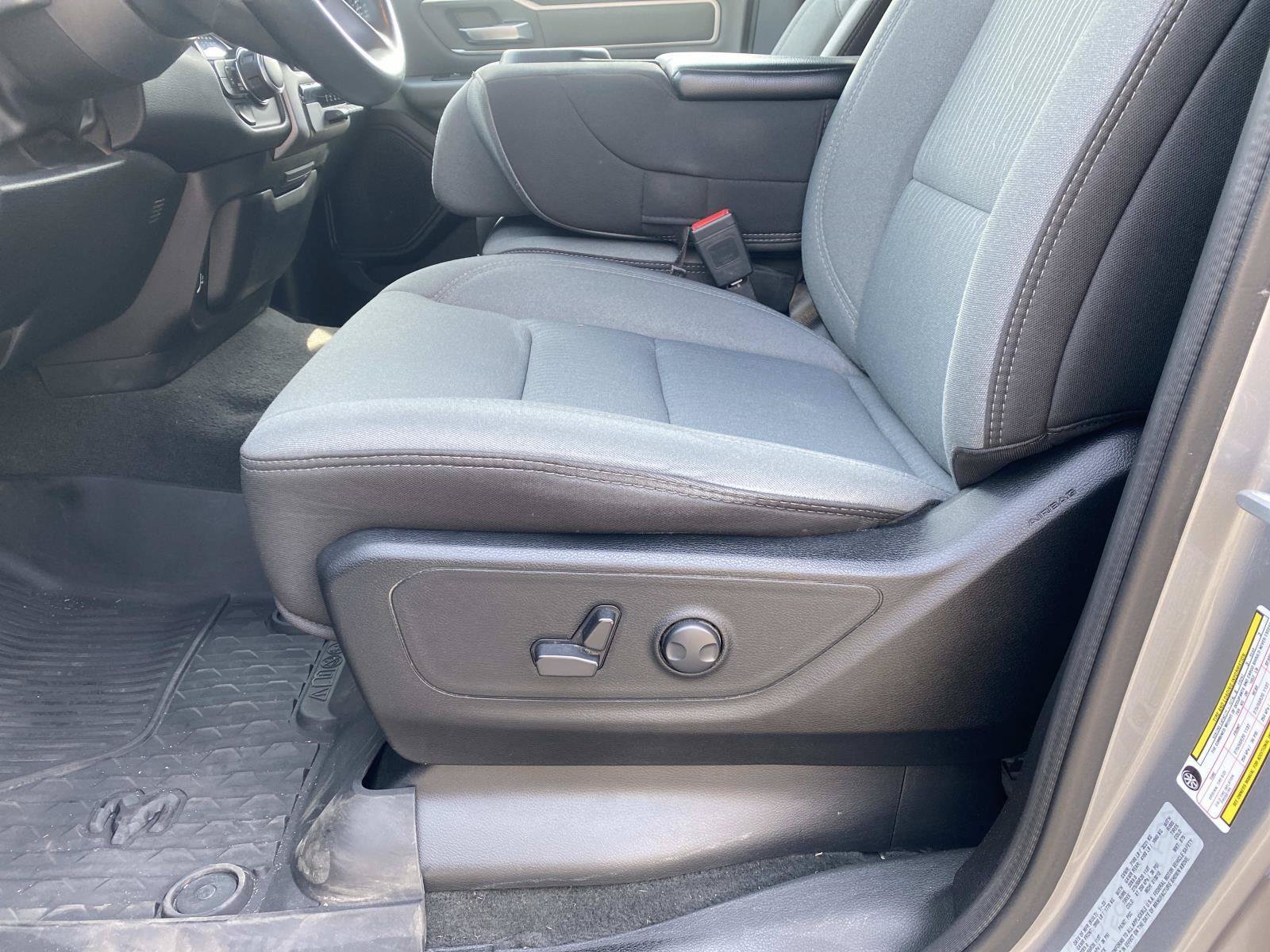 Used 2023 RAM 1500 Big Horn AWD/4WD image 24