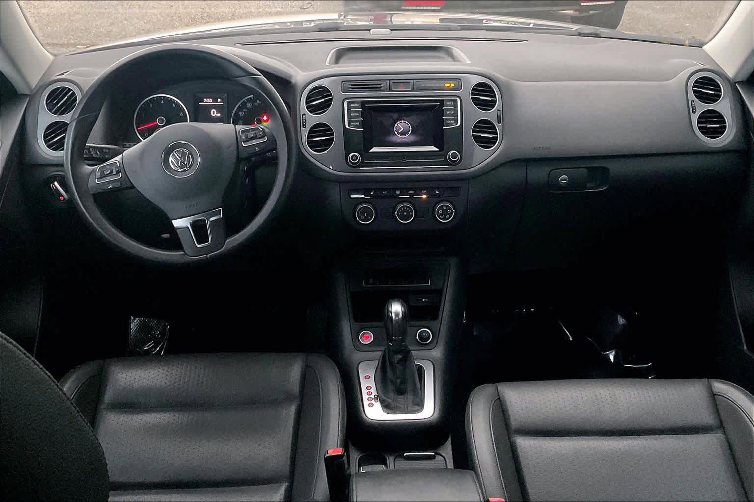 Used 2016 Volkswagen Tiguan S FWD image 16